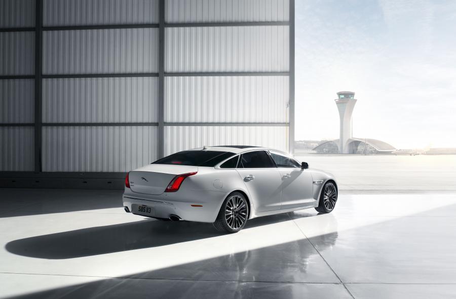  Jaguar XJ Ultimate 2012 года  (фото 49 из 54)